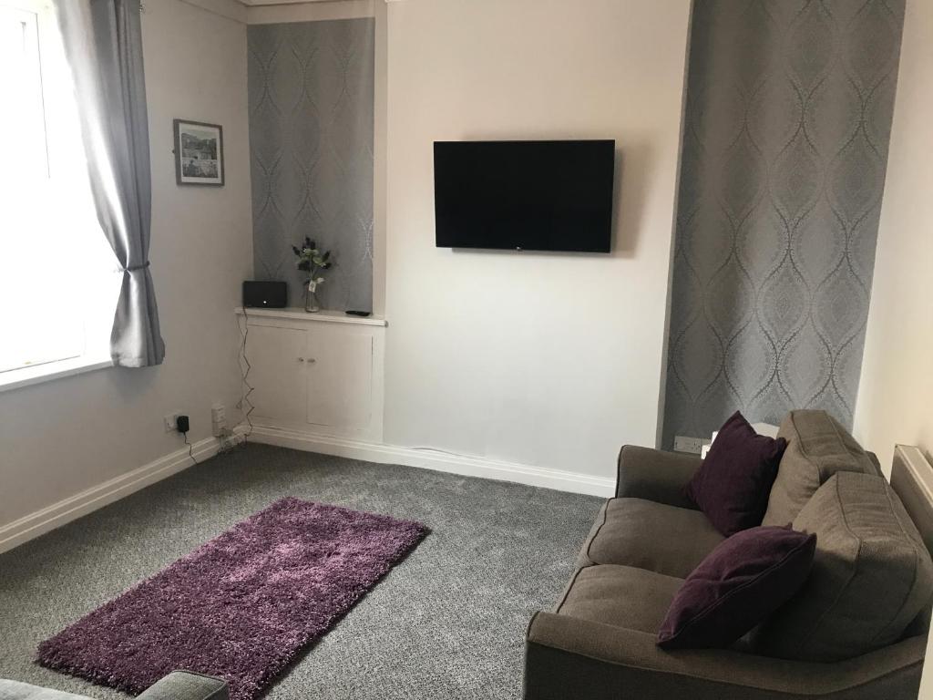 Pleasure Beach House room 3